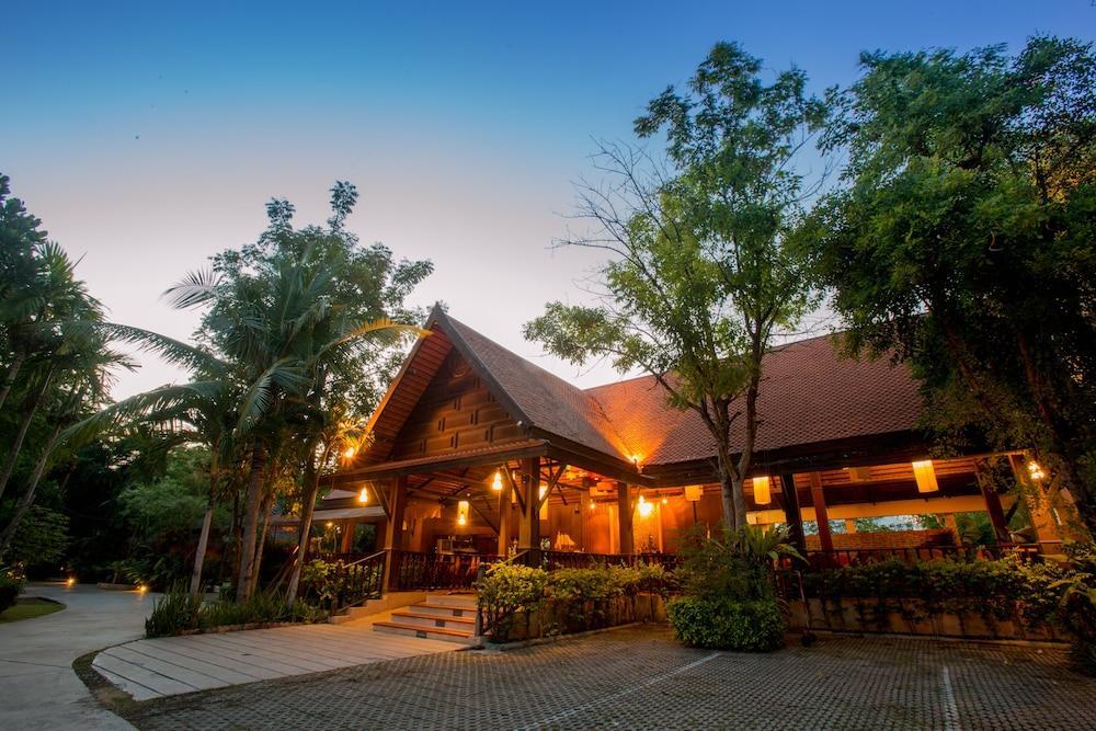 Inrawadee Resort Jomtien Beach Exteriör bild