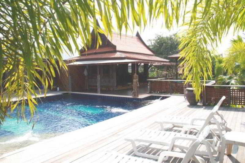 Inrawadee Resort Jomtien Beach Exteriör bild