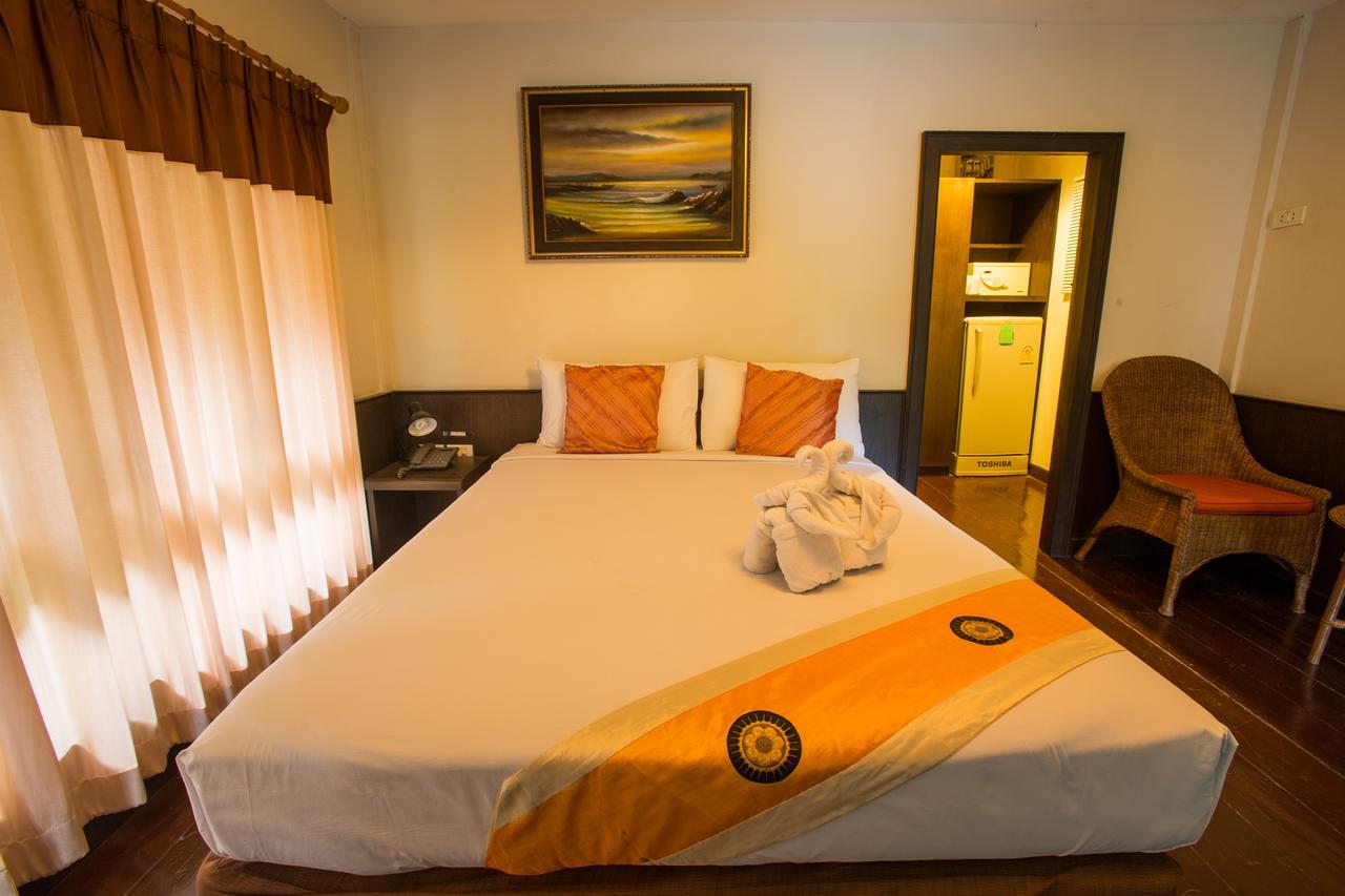 Inrawadee Resort Jomtien Beach Exteriör bild