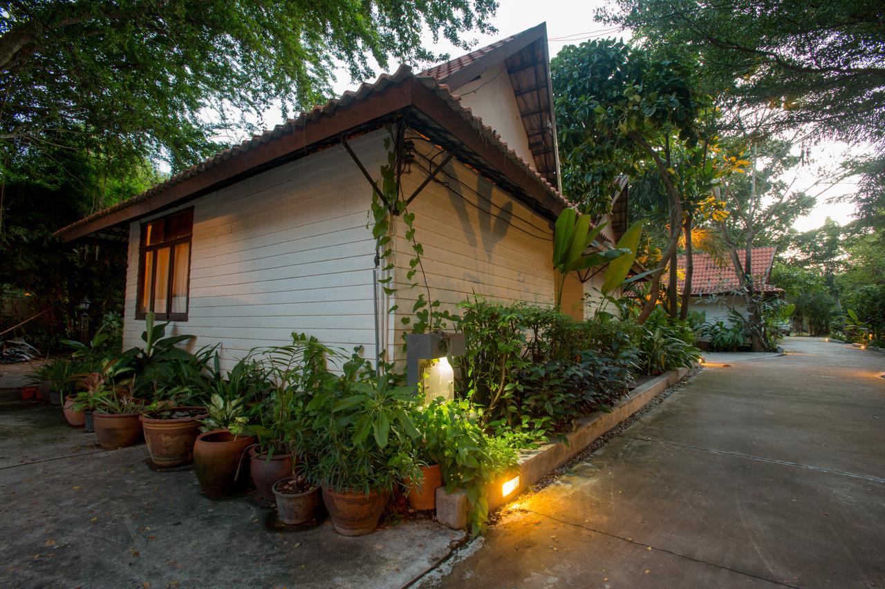 Inrawadee Resort Jomtien Beach Exteriör bild