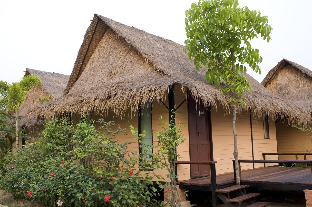 Inrawadee Resort Jomtien Beach Exteriör bild