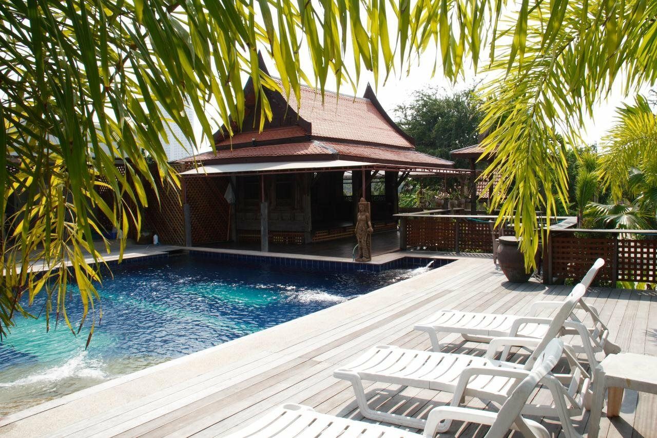Inrawadee Resort Jomtien Beach Exteriör bild